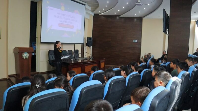 В Центре состоялся музейный урок «Теміртаудың мақтанышы — еңбек адамдары»