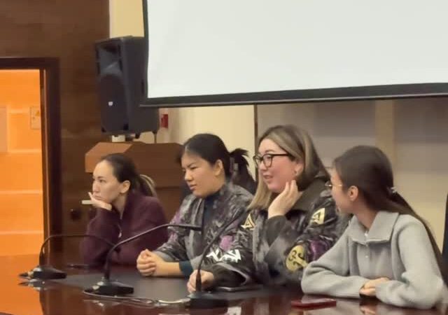 @temirtau.jastary қолдауымен, Қазақстан Республикасының Тұңғыш Президентінің Тарихи-мәдени орталығының өкілдерімен дөңгелек үстел өтті